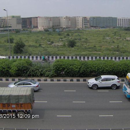 Airport Hotel Paradise International New Delhi Eksteriør billede