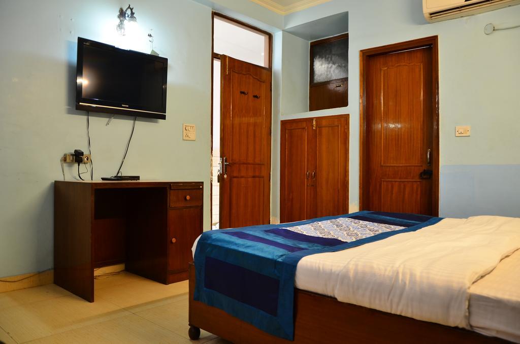 Airport Hotel Paradise International New Delhi Værelse billede