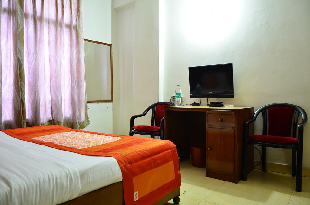Airport Hotel Paradise International New Delhi Eksteriør billede