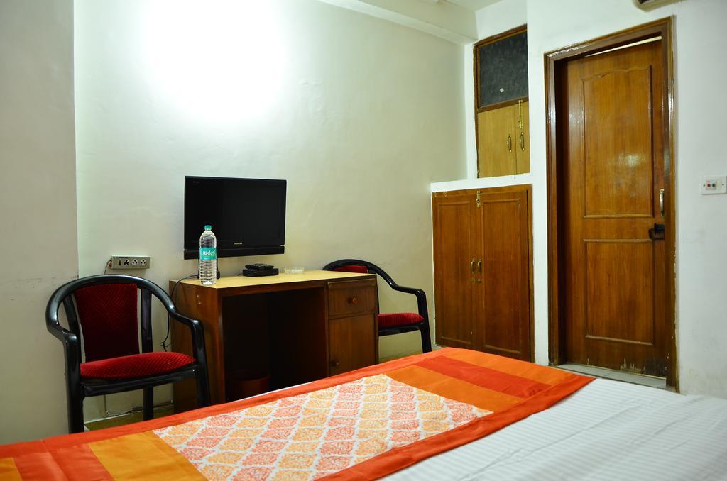 Airport Hotel Paradise International New Delhi Eksteriør billede
