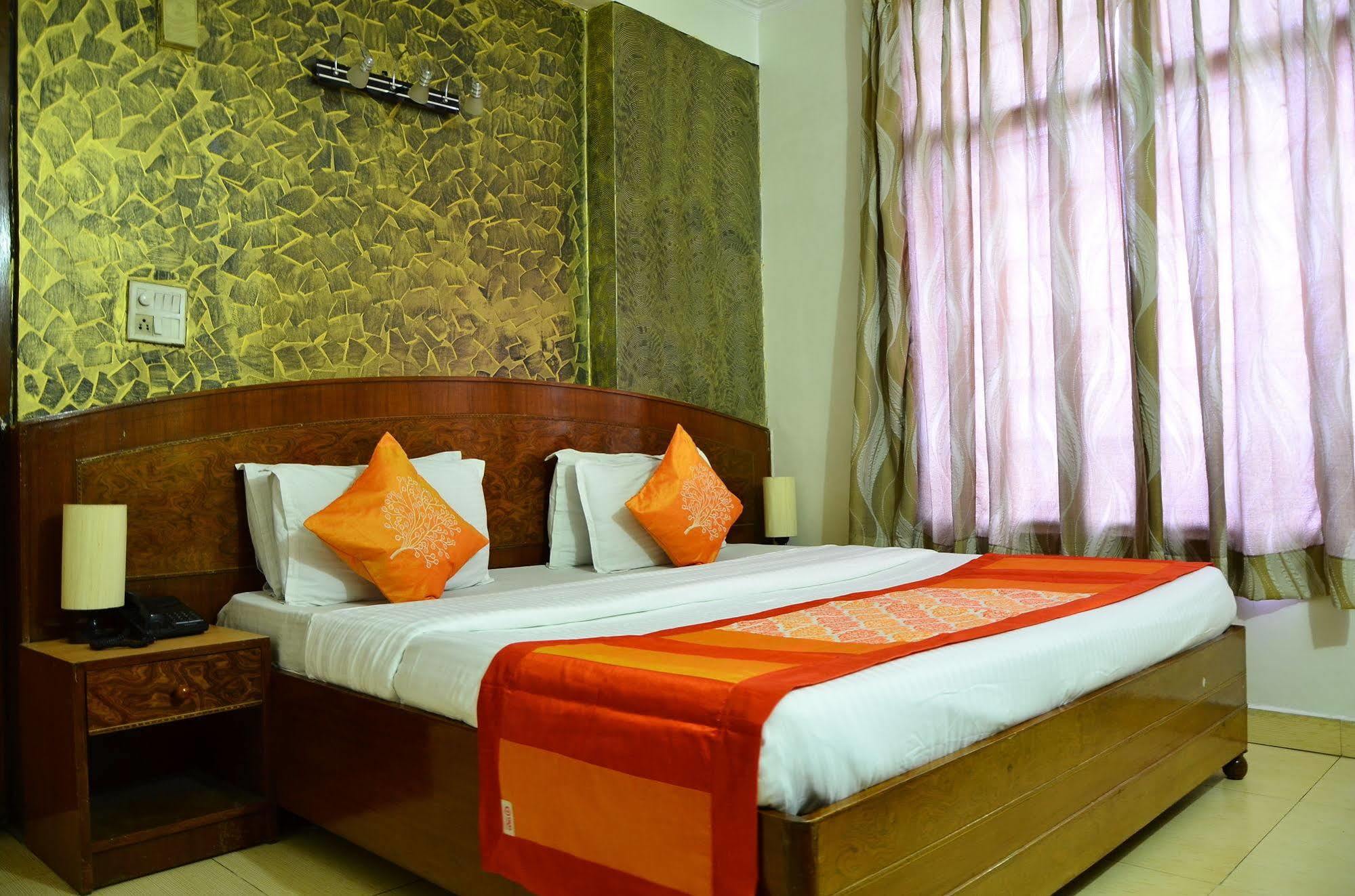 Airport Hotel Paradise International New Delhi Eksteriør billede